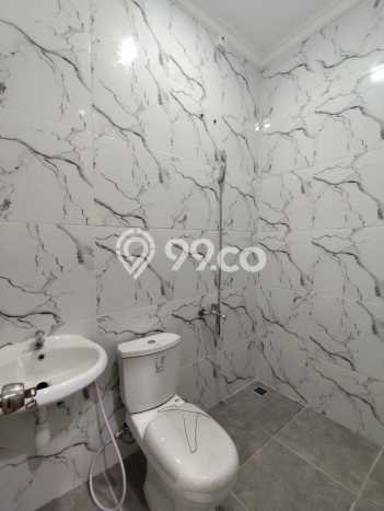 Rumah Strategis Modern Lb 140m2 di Serpong Utara, Tangerang Selatan Rumah Strategis Modern Lb 140m2 di Serpong Utara, Tangerang Selatan