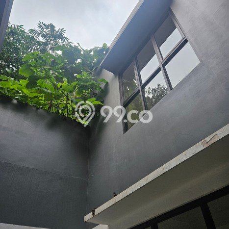Rumah Luas Asri 4 KT Siap Pakai di BSD Nusaloka Tangerang Rumah Luas Asri 4 KT Siap Pakai di BSD Nusaloka Tangerang