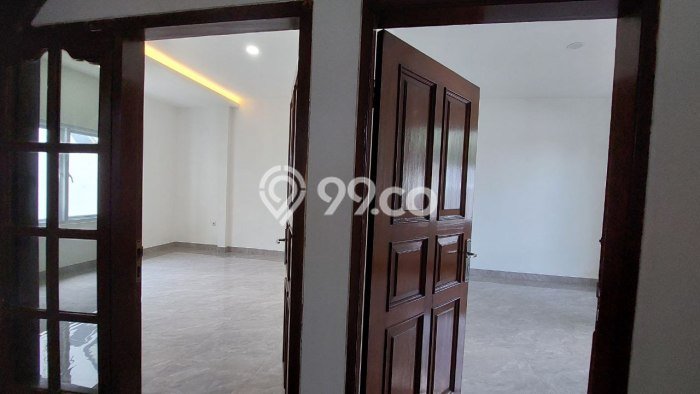 Dijual Rumah Luas Elegan Dengan View Cantik di Pondok Kopi, Jakarta Timur Dijual Rumah Luas Elegan Dengan View Cantik di Pondok Kopi, Jakarta Timur