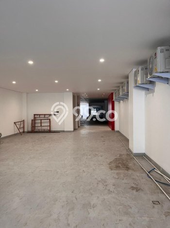 Cocok Untuk Investasi! For Sale Kost di Salemba 43 Kamar Cocok Untuk Investasi! For Sale Kost di Salemba 43 Kamar