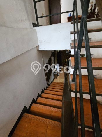 Siap Huni Rumah Mewah 6 Kamar di Kebayoran Baru Dekat ke Mana Pun Siap Huni Rumah Mewah 6 Kamar di Kebayoran Baru Dekat ke Mana Pun