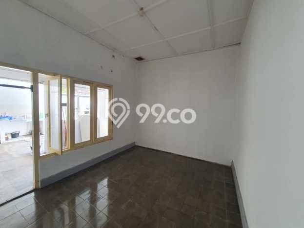 KESEMPATAN EMAS! Rumah Berkualitas di Semarang Selatan, Semarang, Luas 320m² Bangunan 160m² KESEMPATAN EMAS! Rumah Berkualitas di Semarang Selatan, Semarang, Luas 320m² Bangunan 160m²
