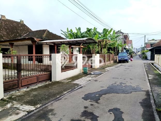 Disewakan Hunian Konsep Modern di Colomadu Karanganyar dengan 3 Kamar Disewakan Hunian Konsep Modern di Colomadu Karanganyar dengan 3 Kamar