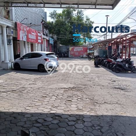Ruko Dijual di Jebres Solo dengan LB 240m2 Ruko Dijual di Jebres Solo dengan LB 240m2