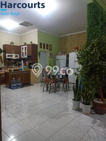 Lokasi Strategis! Dijual Ruko Bisnis di Jaten, Karanganyar Kondisi Bagus Lokasi Strategis! Dijual Ruko Bisnis di Jaten, Karanganyar Kondisi Bagus