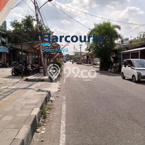 Ruko Dijual di Jebres Solo dengan LB 240m2 Ruko Dijual di Jebres Solo dengan LB 240m2