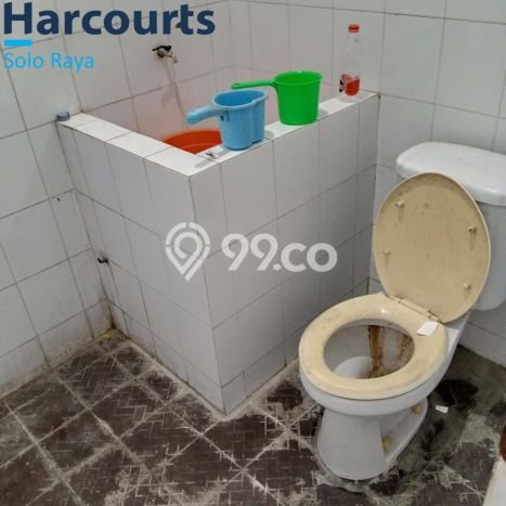 Ruko Dijual di Jebres Solo dengan LB 240m2 Ruko Dijual di Jebres Solo dengan LB 240m2