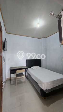 Rumah Kost untuk Dijual di Jebres dengan 21 KT, 20 KM, Luas 650m2 Rumah Kost untuk Dijual di Jebres dengan 21 KT, 20 KM, Luas 650m2