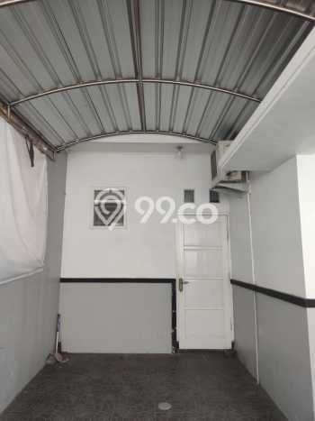 Lokasi terbaik! Rumah siap huni disewakan di Jajar LB 138m2 Lokasi terbaik! Rumah siap huni disewakan di Jajar LB 138m2