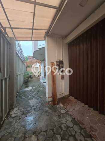 Jual Rumah Mewah Megah Dengan View Eksklusif di Loji Wetan, Surakarta Jual Rumah Mewah Megah Dengan View Eksklusif di Loji Wetan, Surakarta