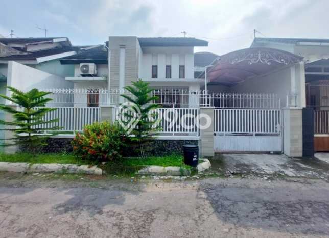 Jual Rumah Bagus Siap Huni LB 100m2 di Colomadu, Karanganyar Jual Rumah Bagus Siap Huni LB 100m2 di Colomadu, Karanganyar