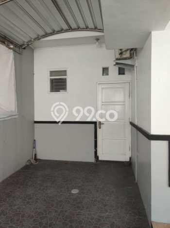Lokasi terbaik! Rumah siap huni disewakan di Jajar LB 138m2 Lokasi terbaik! Rumah siap huni disewakan di Jajar LB 138m2