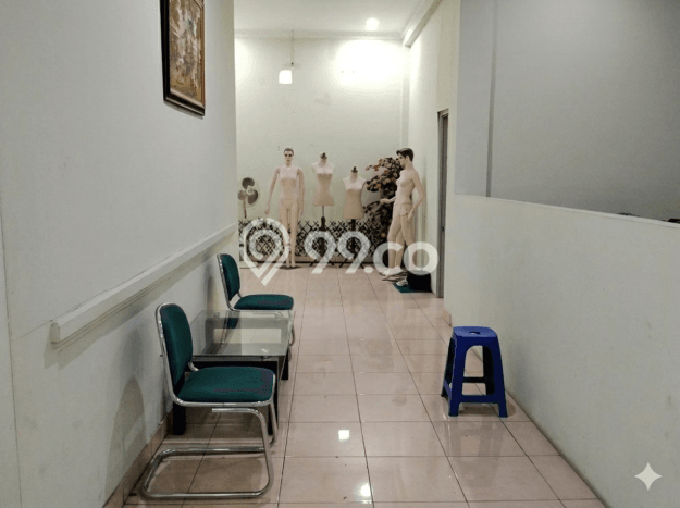 Ruko disewakan lokasi strategis Jebres Solo 200m2 Ruko disewakan lokasi strategis Jebres Solo 200m2