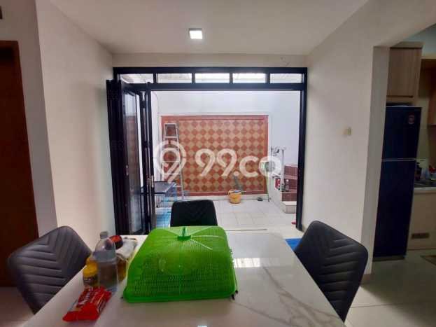 Jual Rumah Bagus Siap Huni LB 100m2 di Colomadu, Karanganyar Jual Rumah Bagus Siap Huni LB 100m2 di Colomadu, Karanganyar