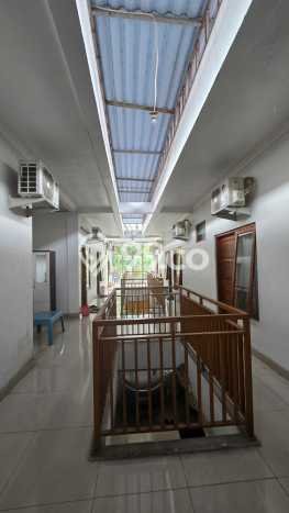 Rumah Kost untuk Dijual di Jebres dengan 21 KT, 20 KM, Luas 650m2 Rumah Kost untuk Dijual di Jebres dengan 21 KT, 20 KM, Luas 650m2