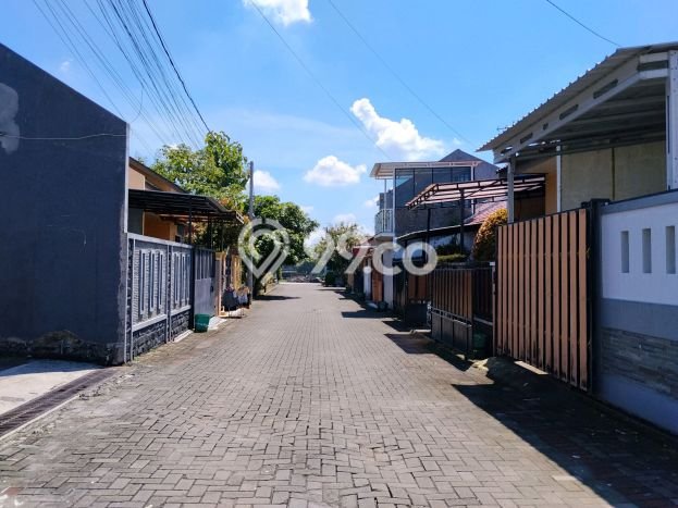 Rumah Cantik Siap Huni Di Gondangrejo Luas 85m2 Lokasi Strategis Rumah Cantik Siap Huni Di Gondangrejo Luas 85m2 Lokasi Strategis