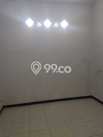 Lokasi terbaik! Rumah siap huni disewakan di Jajar LB 138m2 Lokasi terbaik! Rumah siap huni disewakan di Jajar LB 138m2
