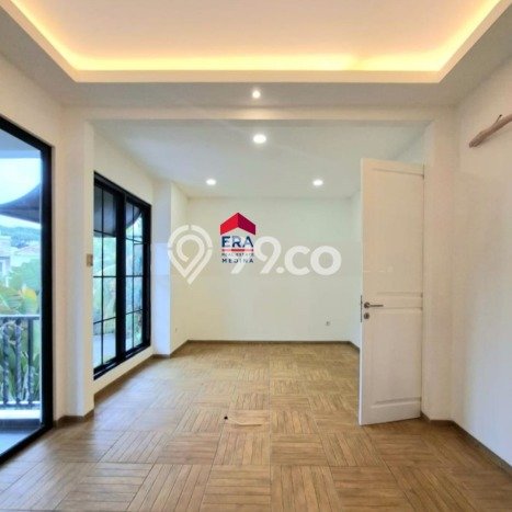 Rumah Elit Modern Siap Huni di Bintaro Tangerang Selatan Rumah Elit Modern Siap Huni di Bintaro Tangerang Selatan