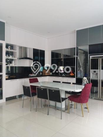 Rumah Elit Modern Tanpa Renovasi di Bintaro Jakarta Selatan Rumah Elit Modern Tanpa Renovasi di Bintaro Jakarta Selatan