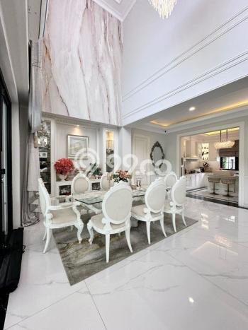 Rumah Luxury Modern Tanpa Renovasi di Pondok Indah Jakarta Selatan Rumah Luxury Modern Tanpa Renovasi di Pondok Indah Jakarta Selatan