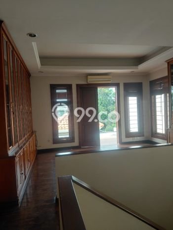 Rumah Elit Modern Tanpa Renovasi di Bintaro Jakarta Selatan Rumah Elit Modern Tanpa Renovasi di Bintaro Jakarta Selatan