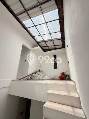 Ready to Use! Premium House LT 180m2 Desain Modern di Bintaro Ready to Use! Premium House LT 180m2 Desain Modern di Bintaro