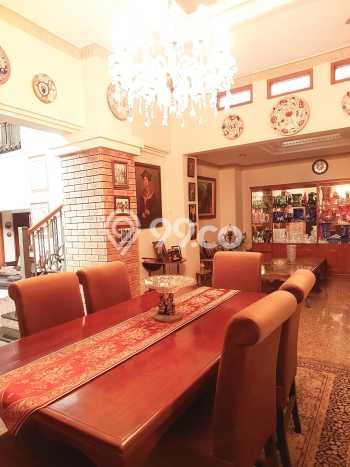 Hunian Mewah LB 1138m2 Siap Huni Desain Elegan di Kemang, Jakarta Selatan Hunian Mewah LB 1138m2 Siap Huni Desain Elegan di Kemang, Jakarta Selatan