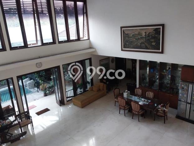 Dijual Rumah Mewah Elegan Dengan View Cantik di Bintaro, Jakarta Selatan Dijual Rumah Mewah Elegan Dengan View Cantik di Bintaro, Jakarta Selatan