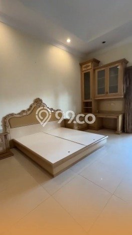 For Sale Rumah Elit Exclusive di Rungkut, Surabaya For Sale Rumah Elit Exclusive di Rungkut, Surabaya