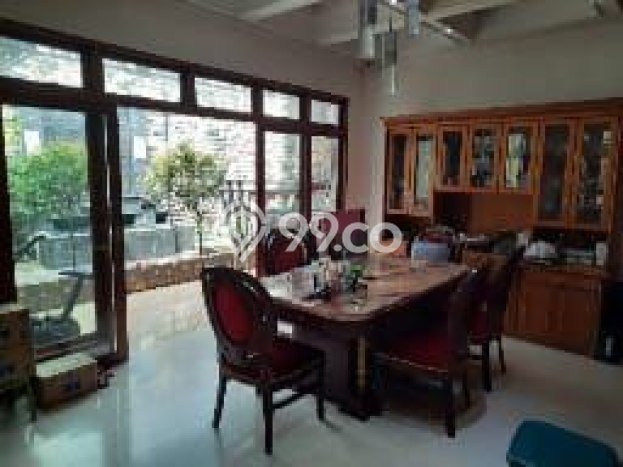 Siap Huni Rumah Minimalis & Modern LB 360m2 di Utan Kayu Siap Huni Rumah Minimalis & Modern LB 360m2 di Utan Kayu