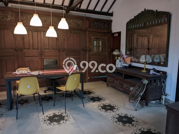Rumah Elit Akses Strategis di Jakarta Timur Semi Furnished Rumah Elit Akses Strategis di Jakarta Timur Semi Furnished