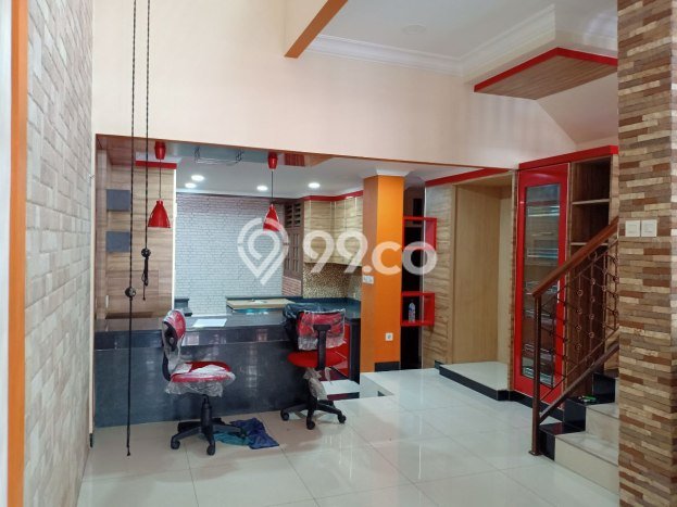 Rumah Mewah LB 260m2 Siap Pakai Desain Elegan di Pondok Kelapa, Jakarta Timur Rumah Mewah LB 260m2 Siap Pakai Desain Elegan di Pondok Kelapa, Jakarta Timur
