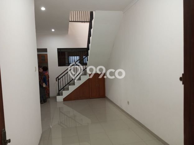 Rumah Modern 2 KT di Rawamangun Jakarta Timur Semi Furnished Rumah Modern 2 KT di Rawamangun Jakarta Timur Semi Furnished