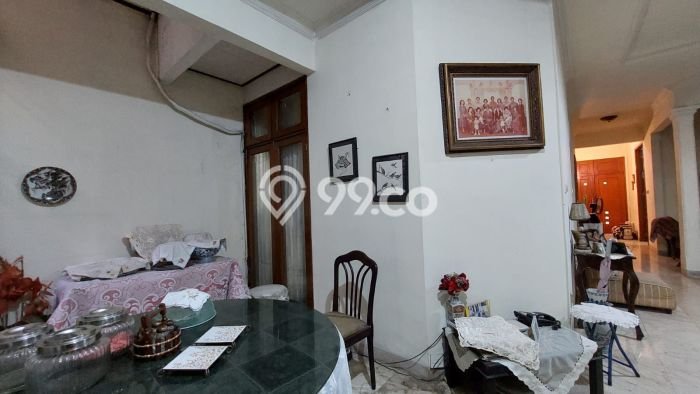 For Sale! Premium House LT 206m2 Desain Elegan di Ciracas For Sale! Premium House LT 206m2 Desain Elegan di Ciracas