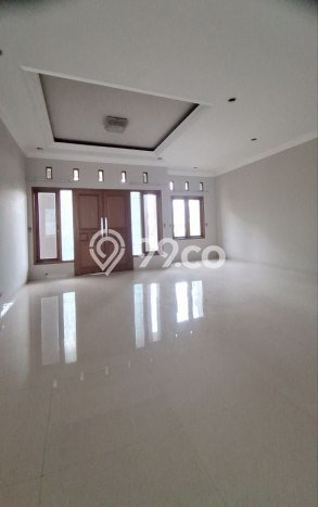 Rumah Mewah Dijual LT 350m2 di Duren Sawit, Jakarta Timur Rumah Mewah Dijual LT 350m2 di Duren Sawit, Jakarta Timur