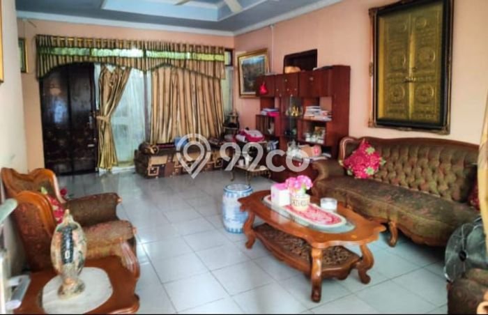 Rumah Mewah LB 620m2 Siap Huni Desain Elegan di Setiabudi, Jakarta Selatan Rumah Mewah LB 620m2 Siap Huni Desain Elegan di Setiabudi, Jakarta Selatan