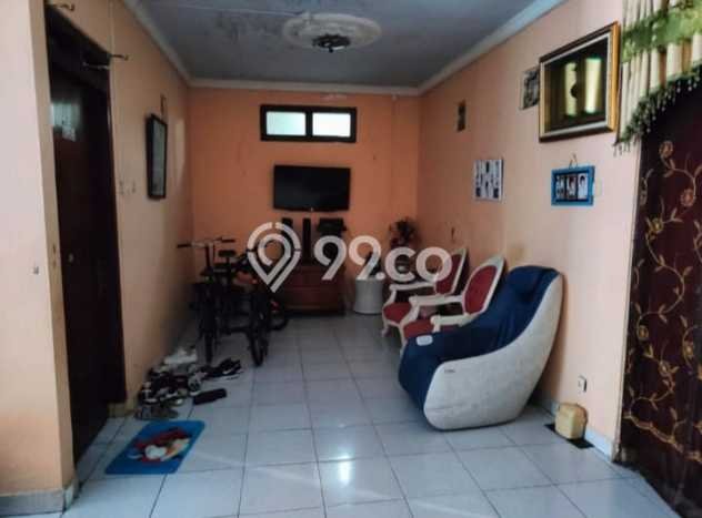 Unit Kost Dijual di Menteng Dalam dengan 12 Kamar Area Ramai Unit Kost Dijual di Menteng Dalam dengan 12 Kamar Area Ramai