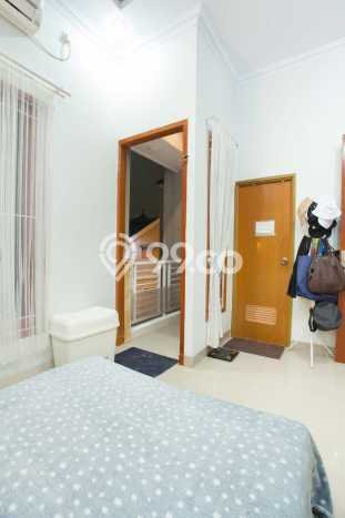 Rumah Modern 3 KT di Ragunan Jakarta Selatan Semi Furnished Rumah Modern 3 KT di Ragunan Jakarta Selatan Semi Furnished