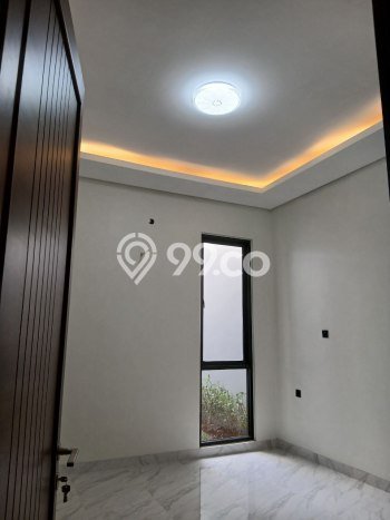 Ready to Use! Premium House LT 307m2 Desain Modern di Radio Dalam Ready to Use! Premium House LT 307m2 Desain Modern di Radio Dalam