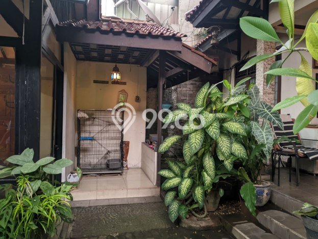 Rumah Elit Akses Strategis di Jakarta Timur Semi Furnished Rumah Elit Akses Strategis di Jakarta Timur Semi Furnished