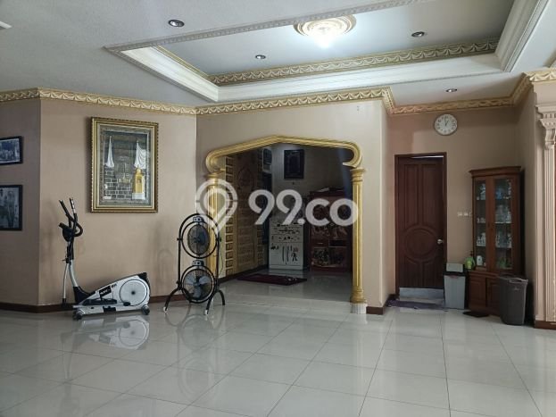 Hot Offer Hunian Mewah Ideal dan Luas di Duren Sawit, Jakarta Timur Hot Offer Hunian Mewah Ideal dan Luas di Duren Sawit, Jakarta Timur