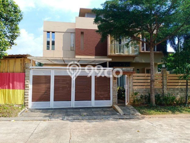 Rumah Mewah LB 250m2 Siap Huni Desain Elegan di Sentul City, Bogor Rumah Mewah LB 250m2 Siap Huni Desain Elegan di Sentul City, Bogor