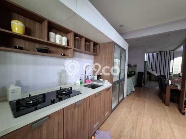 Jual Rumah Mewah Elegan Dengan View Eksklusif di Galaxy, Bekasi Jual Rumah Mewah Elegan Dengan View Eksklusif di Galaxy, Bekasi