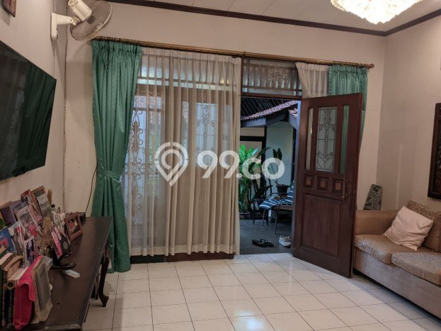 Rumah Elit Akses Strategis di Jakarta Timur Semi Furnished Rumah Elit Akses Strategis di Jakarta Timur Semi Furnished