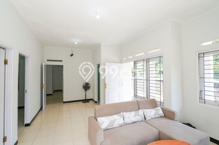 Rumah Modern Cantik 3 KT Siap Huni di Kemang Rumah Modern Cantik 3 KT Siap Huni di Kemang
