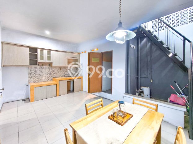 Dijual Cepat Rumah Favorit Siap Huni LB 100m2 di Pamulang, Tangerang Selatan Dijual Cepat Rumah Favorit Siap Huni LB 100m2 di Pamulang, Tangerang Selatan