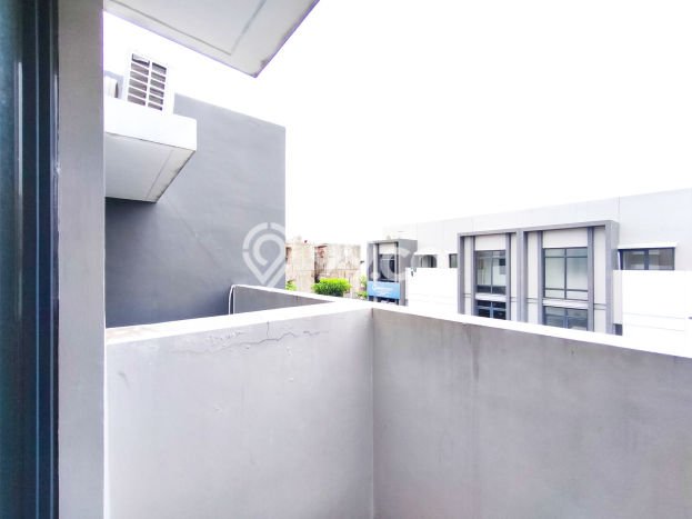 Jual Rumah Modern 2 KT di BSD City, Tangerang Jual Rumah Modern 2 KT di BSD City, Tangerang