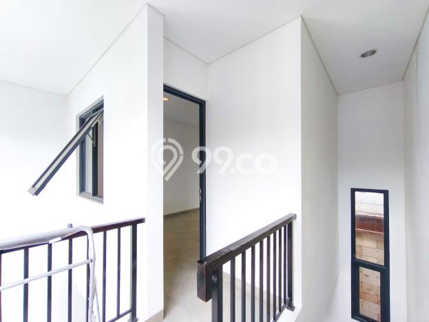 Jual Rumah Modern 2 KT di BSD City, Tangerang Jual Rumah Modern 2 KT di BSD City, Tangerang