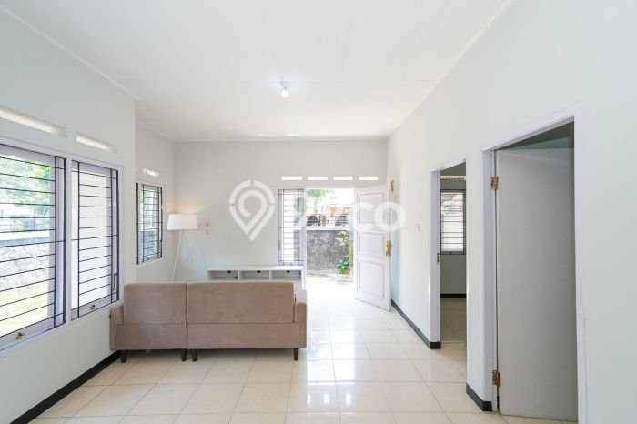 Rumah Modern Cantik 3 KT Siap Huni di Kemang Rumah Modern Cantik 3 KT Siap Huni di Kemang