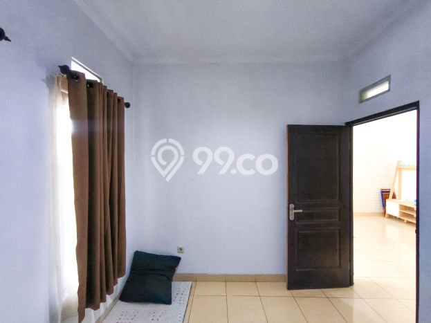 Dijual Cepat Rumah Favorit Siap Huni LB 100m2 di Pamulang, Tangerang Selatan Dijual Cepat Rumah Favorit Siap Huni LB 100m2 di Pamulang, Tangerang Selatan